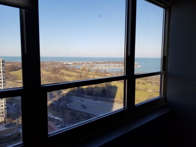Foto del edificio - 3950 N Lake Shore Dr