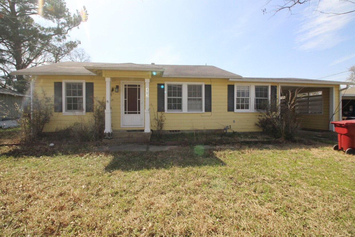 Foto principal - 402 Prairieville St