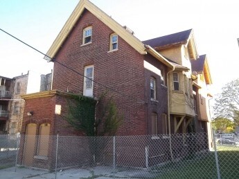 Building Photo - 3212-3226 W Wisconsin Ave