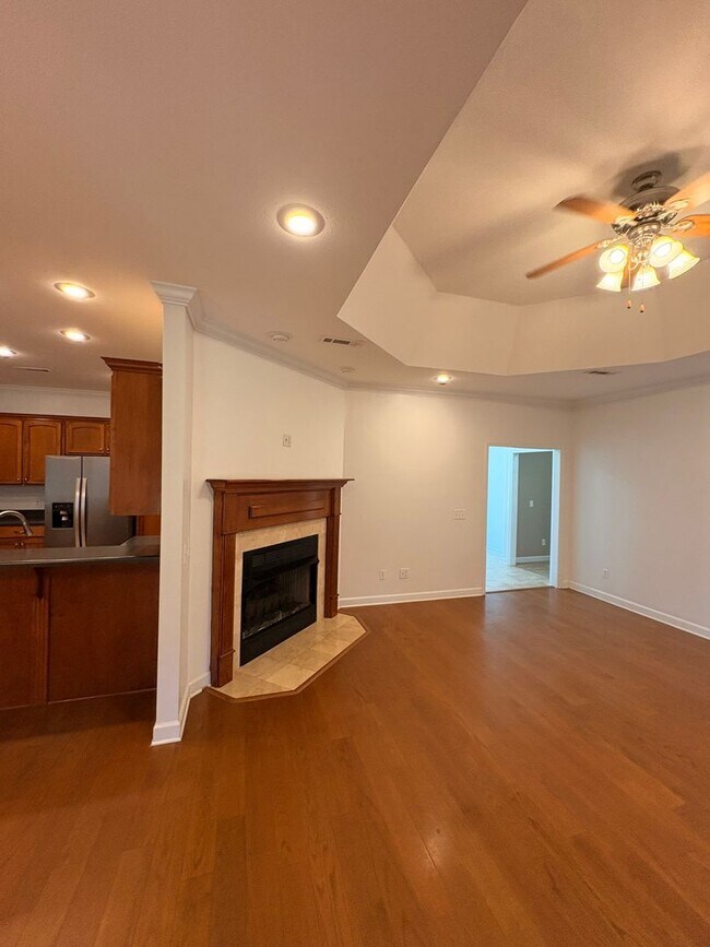 Foto del edificio - 102 Timber Hill Ct