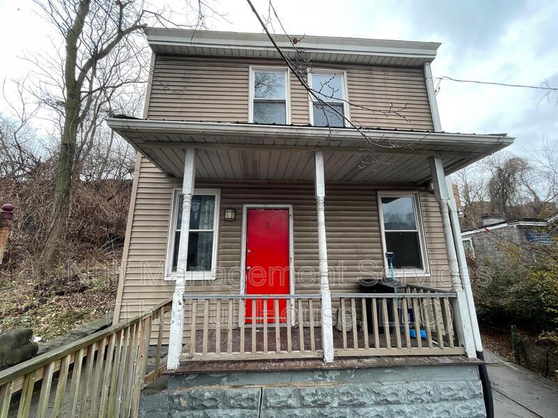 Primary Photo - 21 Hodge St