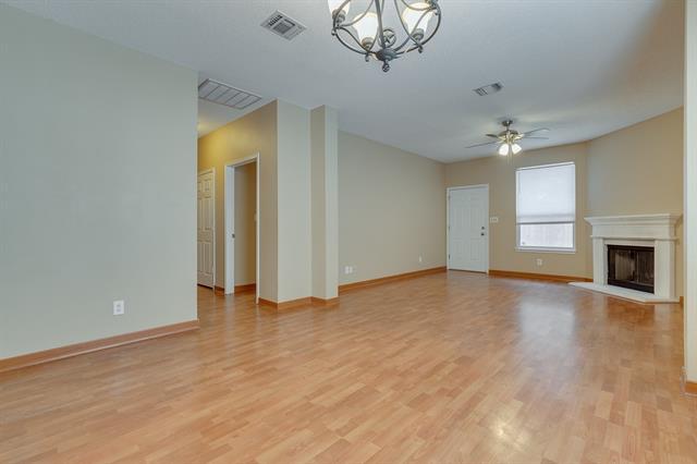 Foto del edificio - 3949 Parkhaven Dr