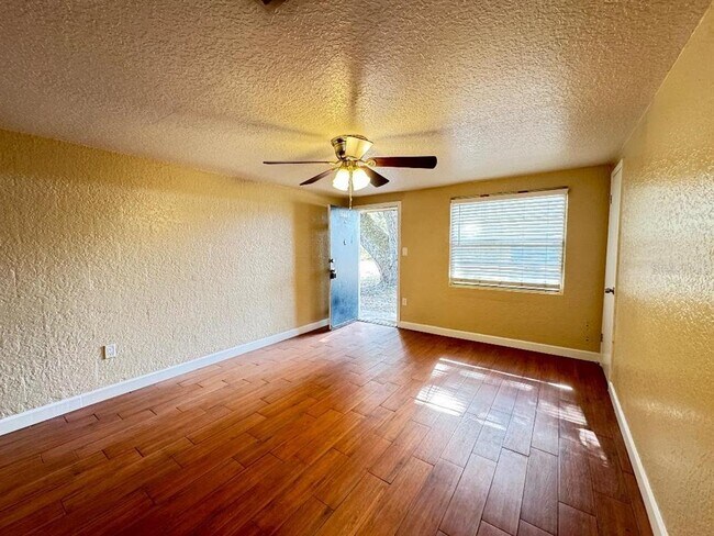 Foto del edificio - 37221 Marlu Ln