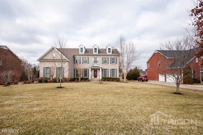 Building Photo - 2076 Valleybrook Dr