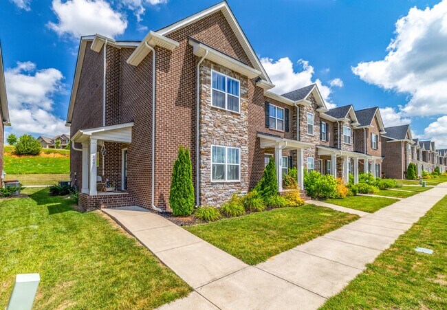 Foto del edificio - 338 Broadberry Ave