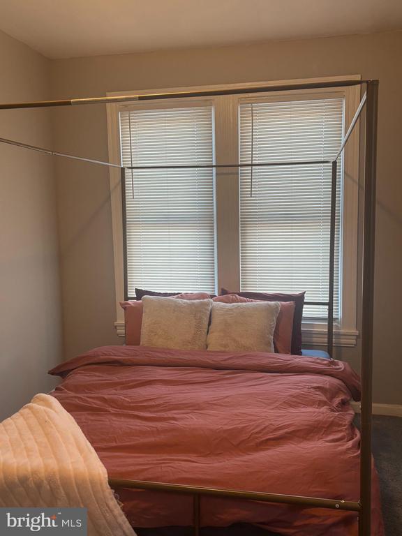 Foto del edificio - 2250 N Lambert St