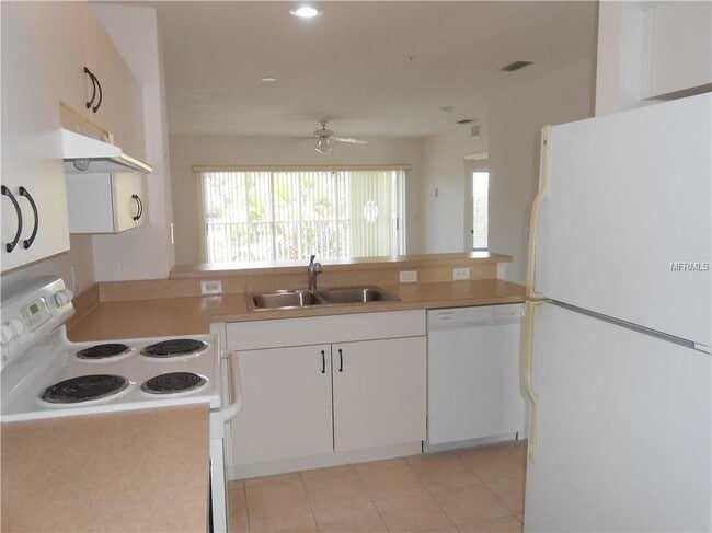 Building Photo - 19385 Water Oak Dr