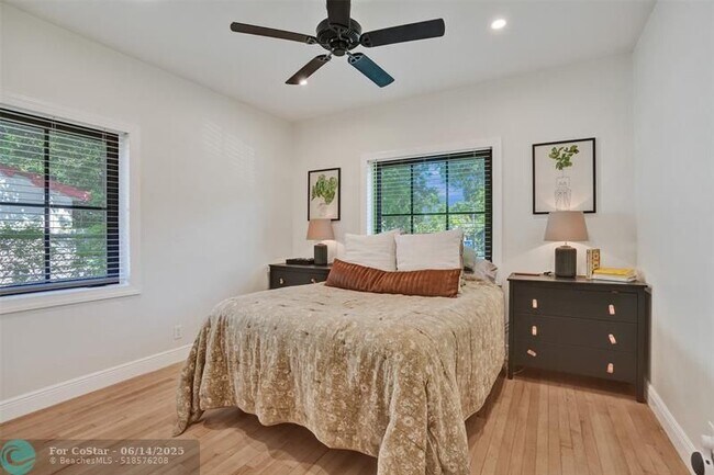 Foto del edificio - 807 SW 18th St