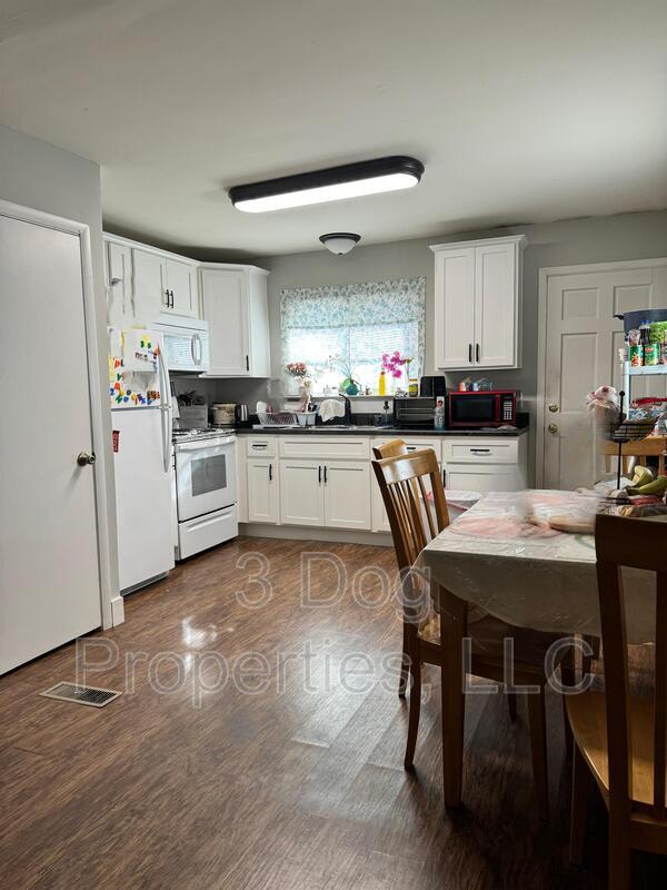 Foto del edificio - 524 S Holly St