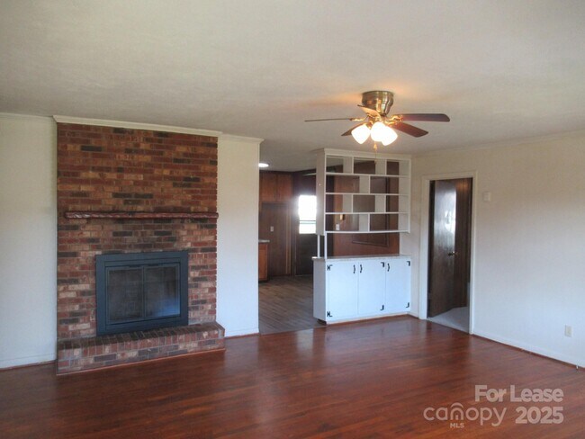 Building Photo - 2084 Shuford Rd