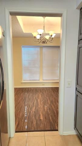 Foto del edificio - 112 Meadowglen Cir