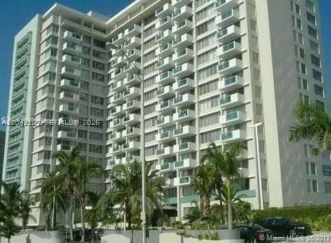 Foto del edificio - 1000 West Dr
