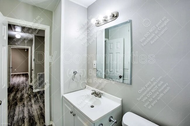 Building Photo - 709 S 7th St