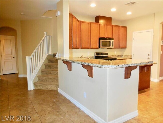 Foto del edificio - Gorgeous 3000+ Square Foot Bedroom!