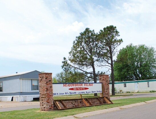 meadowbrook village apartments ponca city ok apartments com