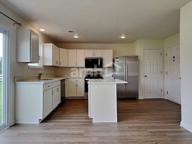 Building Photo - 817 Prescot Cir