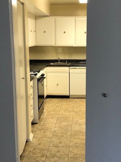 Foto del edificio - 7211 Park Heights Ave