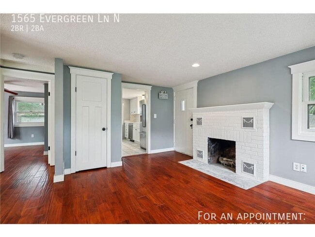 Building Photo - 1565 Evergreen Ln N