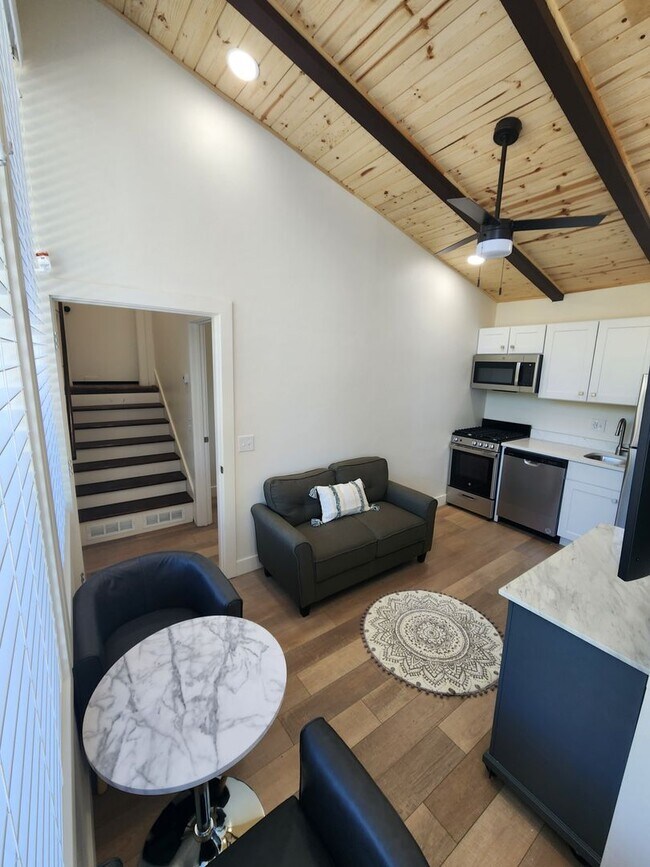 Foto del edificio - Newly Remodeled 1 Bedroom Apartment