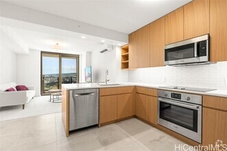 Building Photo - 1388 Kapiolani Blvd