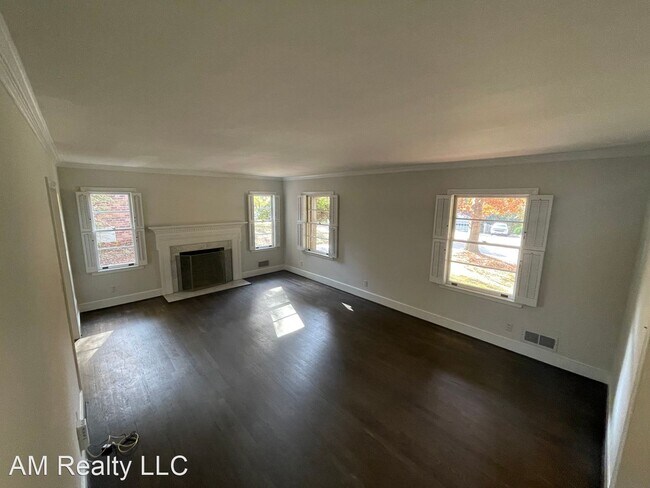 Foto del edificio - 4 br, 2.5 bath House - 2126 Sagamore Road