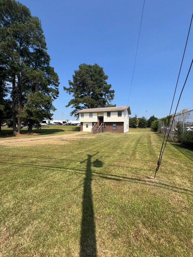 Building Photo - 235 Beulah Cut Off Rd