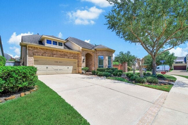 Building Photo - 6523 Monrovia Ln
