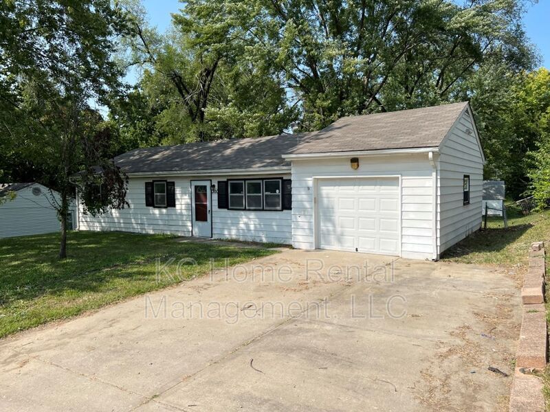 Foto principal - 300 NW 63rd St