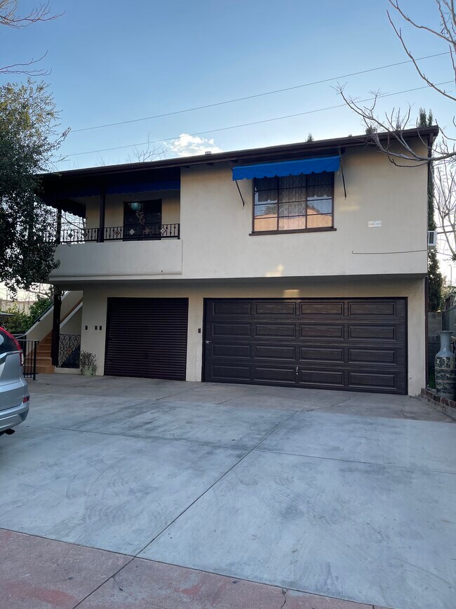 Foto del edificio - 1431 N Allen Ave