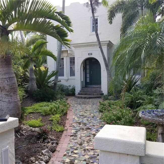 Foto del edificio - 1646 Laurel St