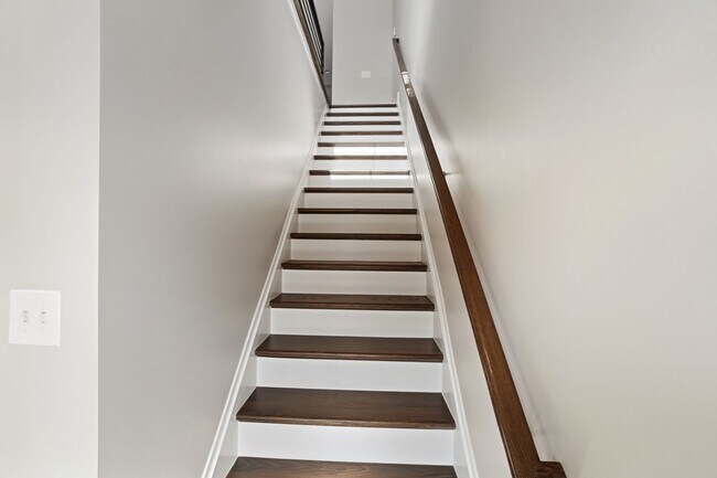 Foto del edificio - Experience Elevated Urban Living in the Heart of South End