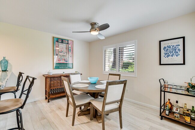 Foto del edificio - 35200 Cathedral Canyon Dr