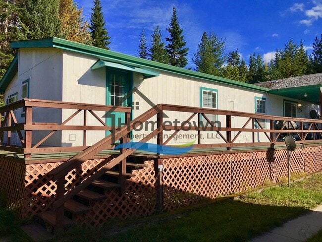 Building Photo - Riverfront Home on .62 acre Lot with Dock ...