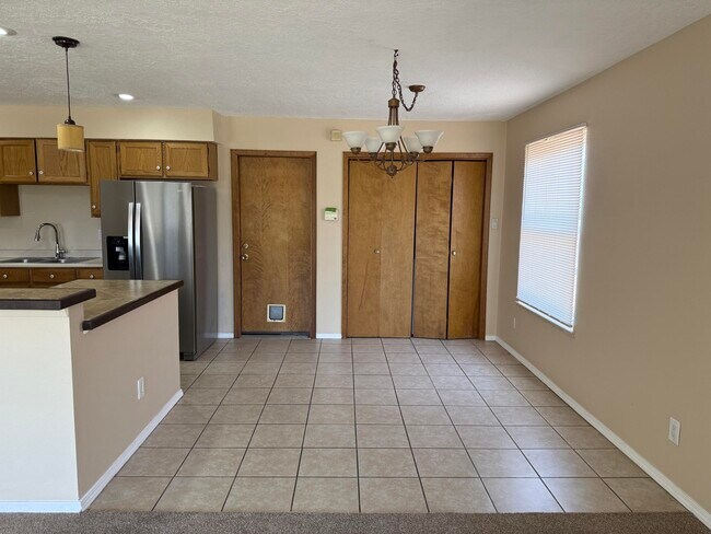 Foto del edificio - 3208 20th Ave SE