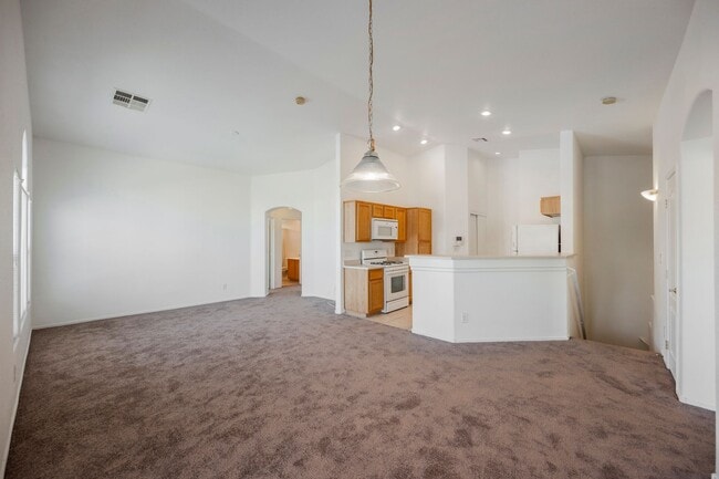 Building Photo - 4847 Double Down Dr