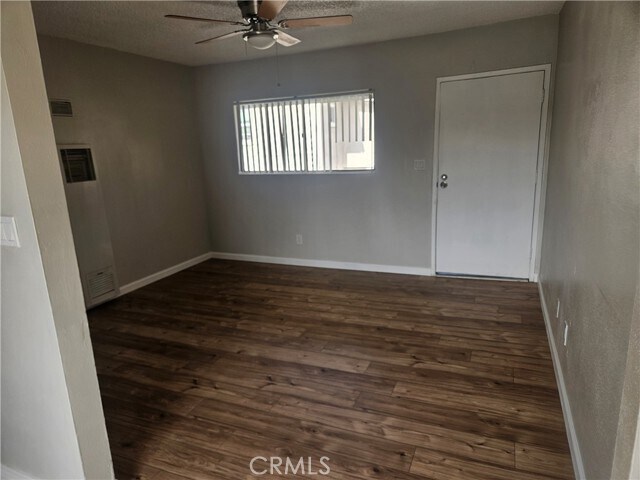 Foto del edificio - 530 N San Gabriel Ave