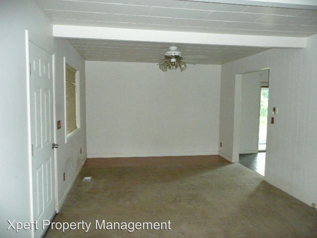 Building Photo - 1604 SW 20th Ave