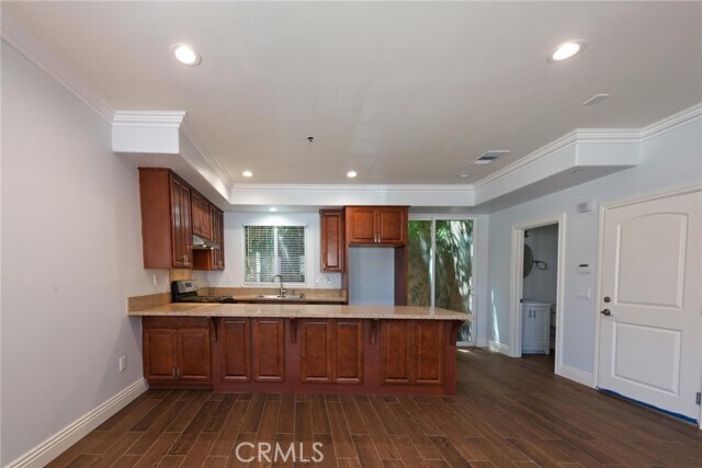 Foto del edificio - 2460 Newport Blvd