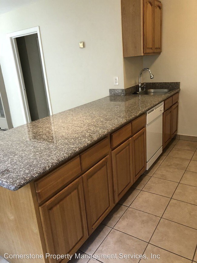 Building Photo - 2711 E St