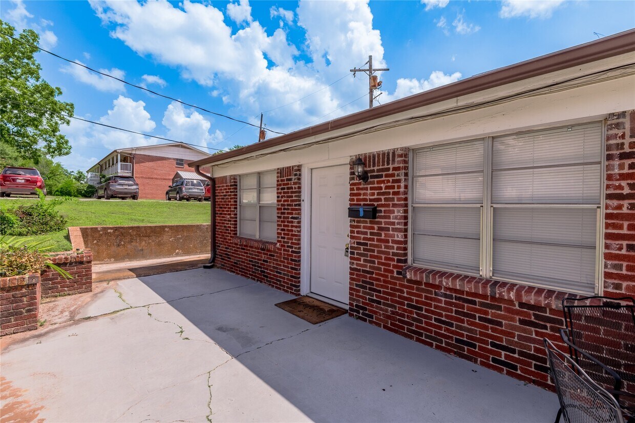 Foto principal - 2125 Avenue N