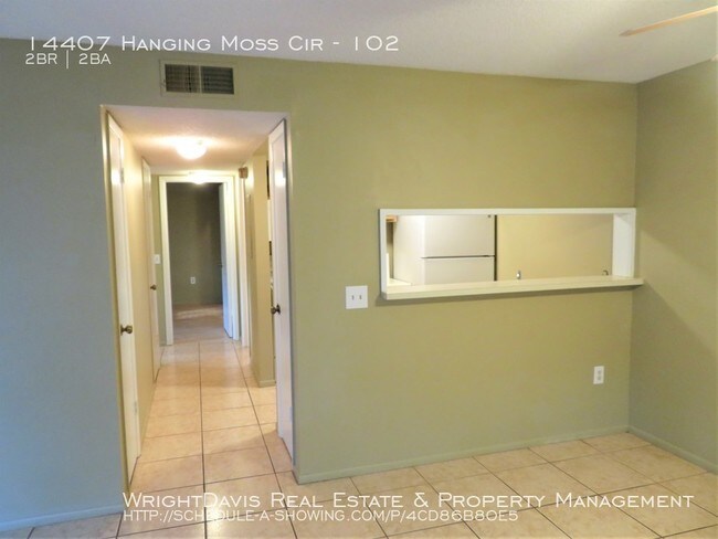 Building Photo - 2/2 in The Oaks Community with a Pool!!