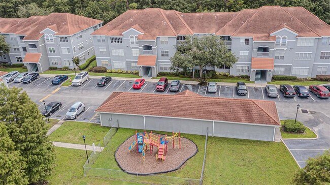 Building Photo - 18001 Richmond Pl Dr