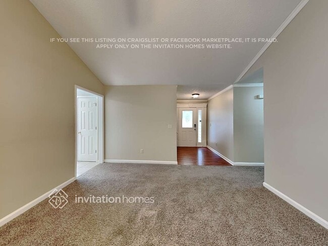 Foto del edificio - 650 Trellis Pond Ct