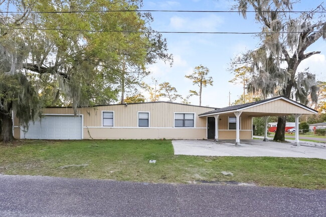 Building Photo - 2611 Lowes Pl