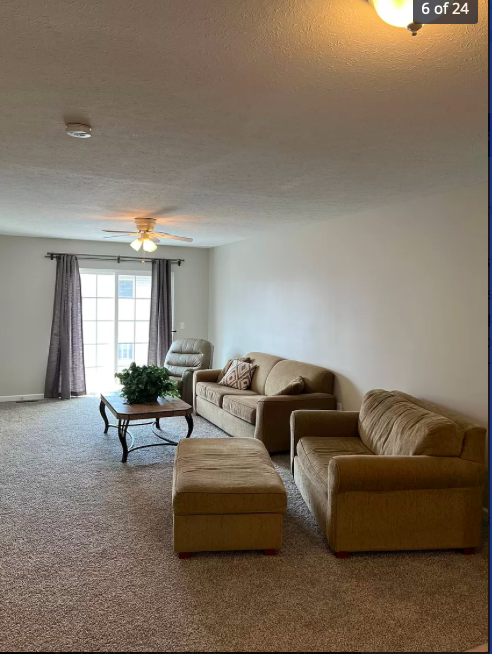 Building Photo - 1 Willow Ridge Dr