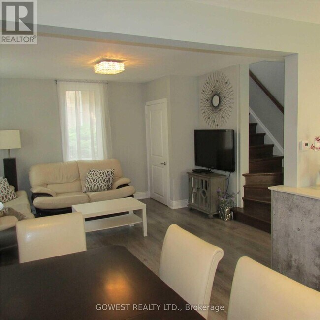 19 Troy St, Mississauga, ON L5G 1S6 House for Rent in Mississauga, ON