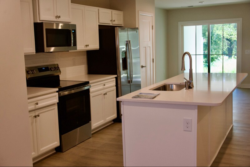 Foto principal - 106 Rhodell Ln