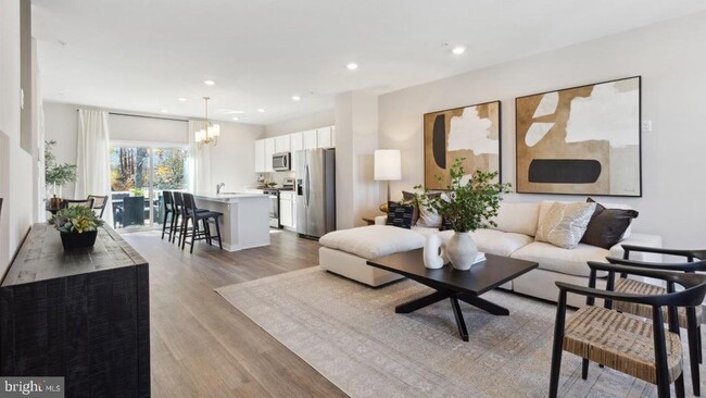 Foto del edificio - 7504 Fern Gully Way