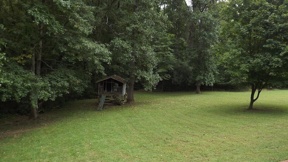 Building Photo - 144 Choctaw Dr