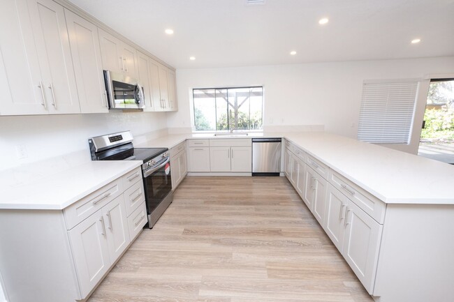 Building Photo - Fully Remodeled home in Fletcher Hills!